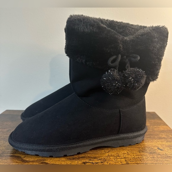 Thereabouts Girls Aubree Flat Heel Winter Boots NWT Size 3 - Picture 1 of 8